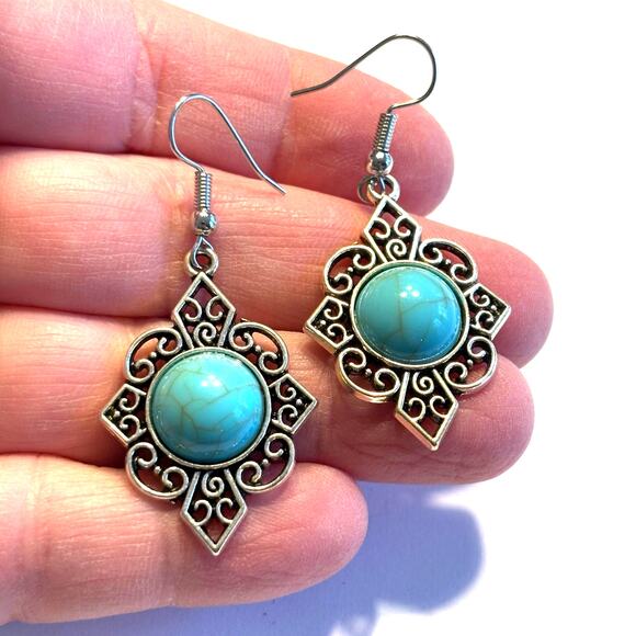 Pierced earrings silvertone faux turquoise blue stone drop dangle southwestern - Picture 4 of 5